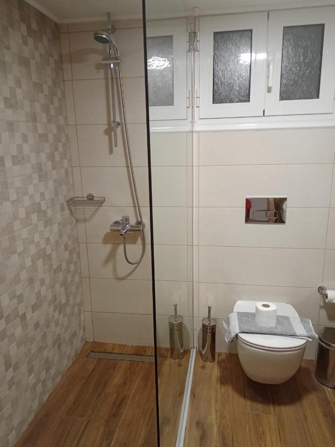 Stylish Central Renovated Apartment Ираклион Экстерьер фото