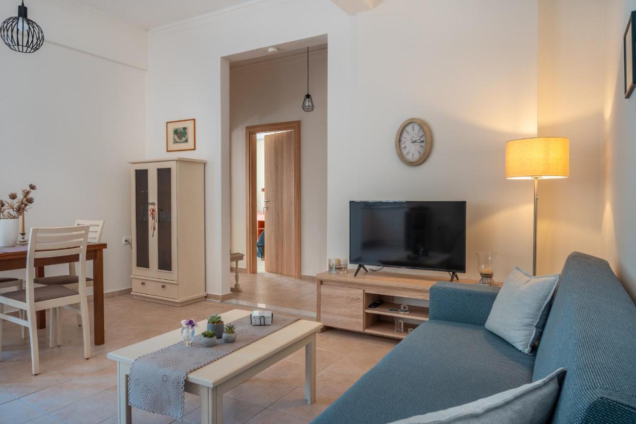 Stylish Central Renovated Apartment Ираклион Экстерьер фото