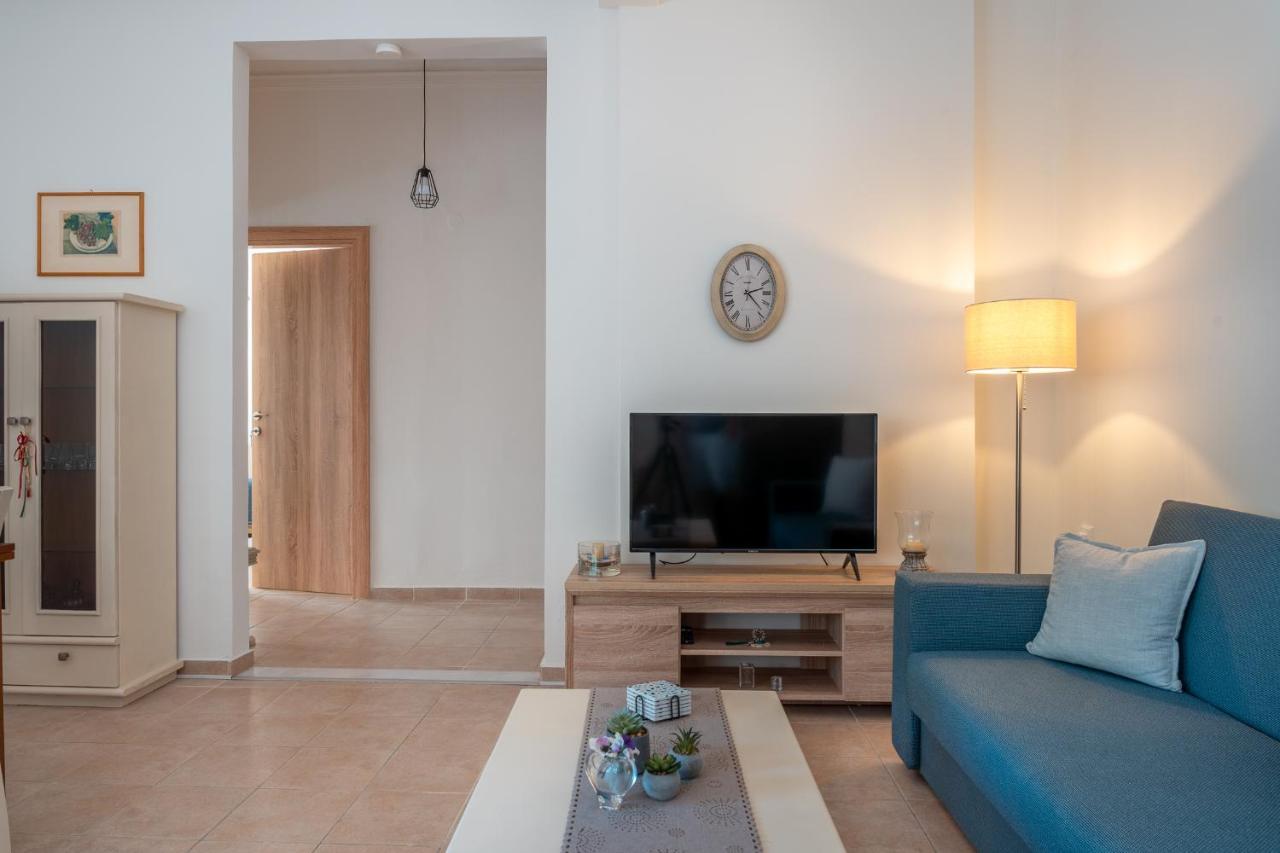 Stylish Central Renovated Apartment Ираклион Экстерьер фото